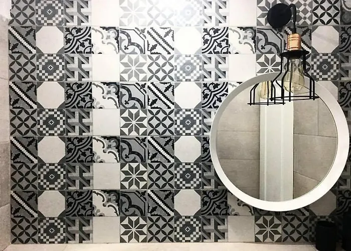 2 Bdr / Cozy Ap Near Old Town * Bukarest